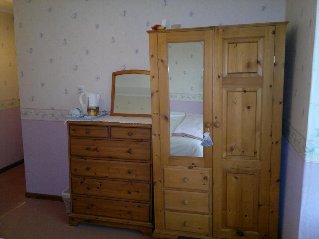 La Maison Jaune Bed and Breakfast Bouresse Habitación foto