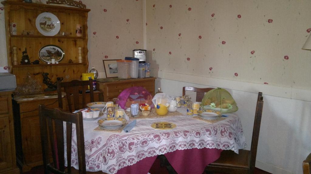 La Maison Jaune Bed and Breakfast Bouresse Exterior foto